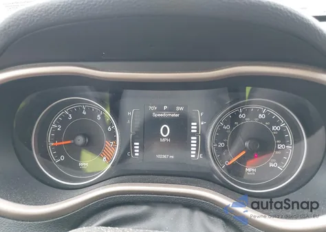 2015 Jeep Cherokee Latitude z USA, uszkodzony, nr VIN 1C4PJMCS1FW634780